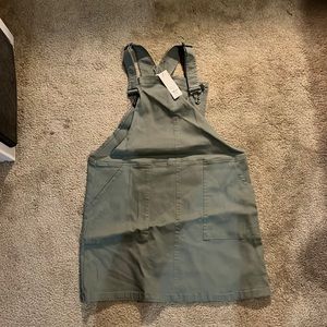 Francesca’s Size Large Overall Jumper Dress in Hunter Green WITH TAGS
